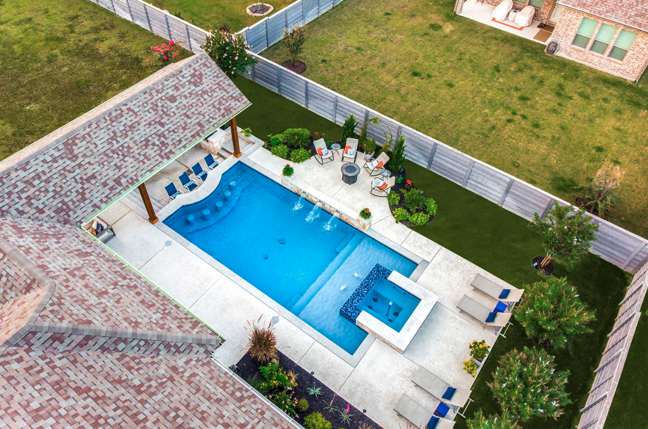 Unique Backyard Pool Designs to Consider