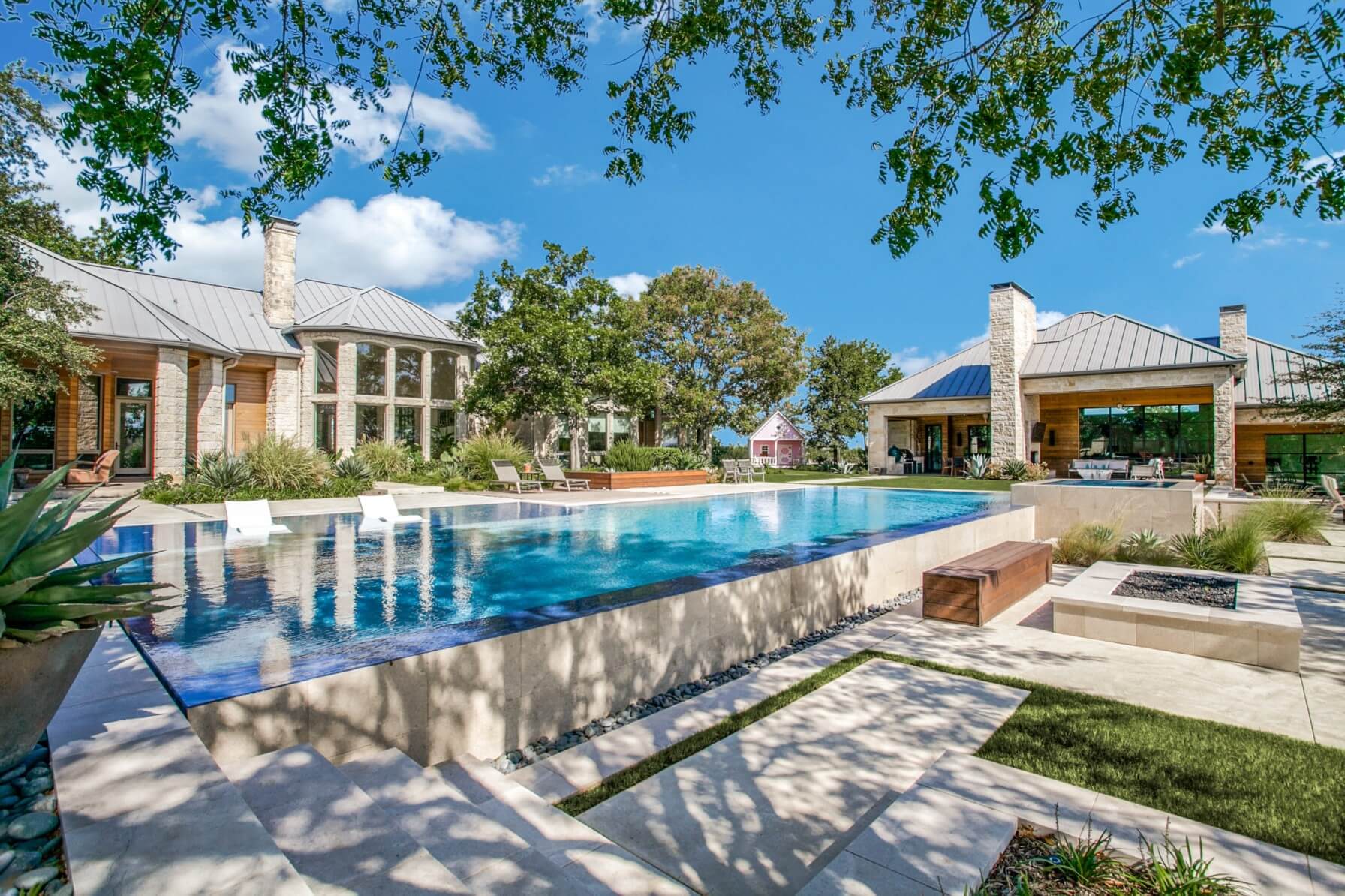9 Things to Consider Before Building a Pool