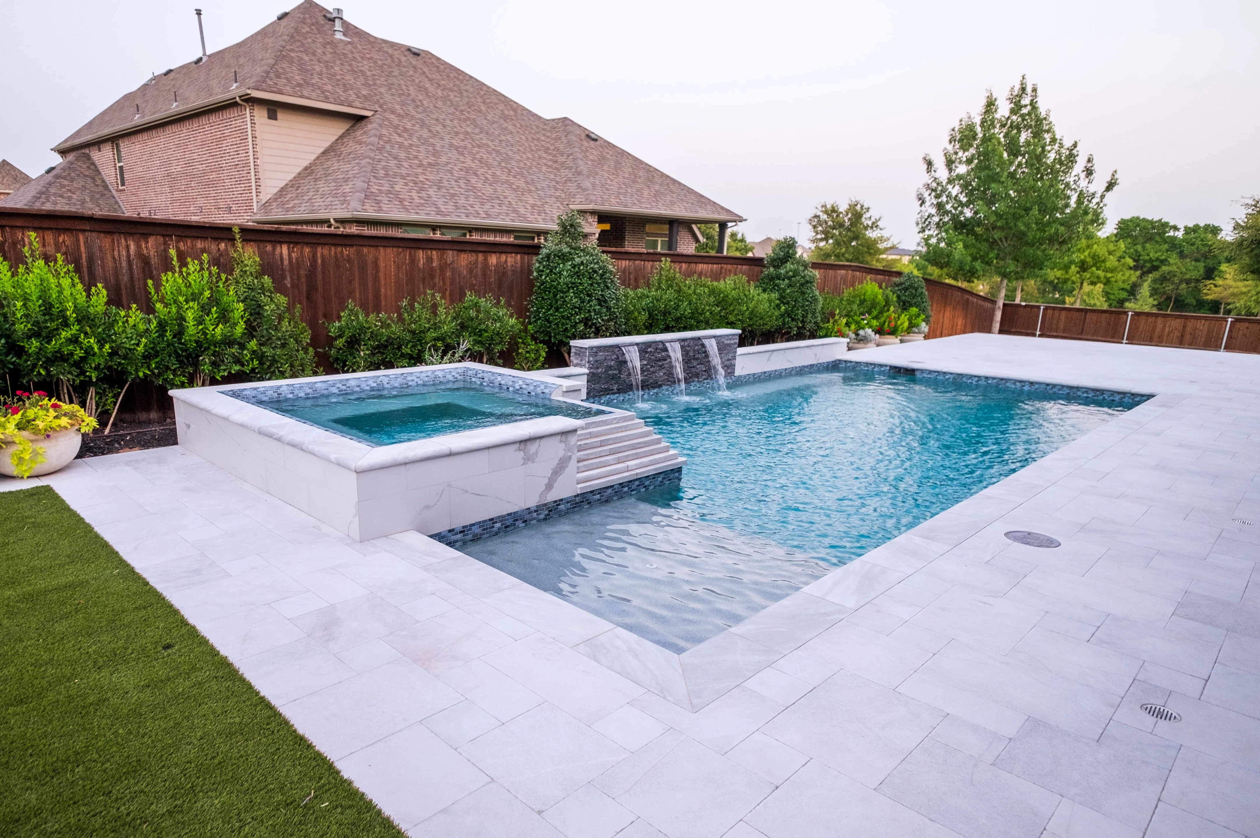 Straight Line pool — Marques 2