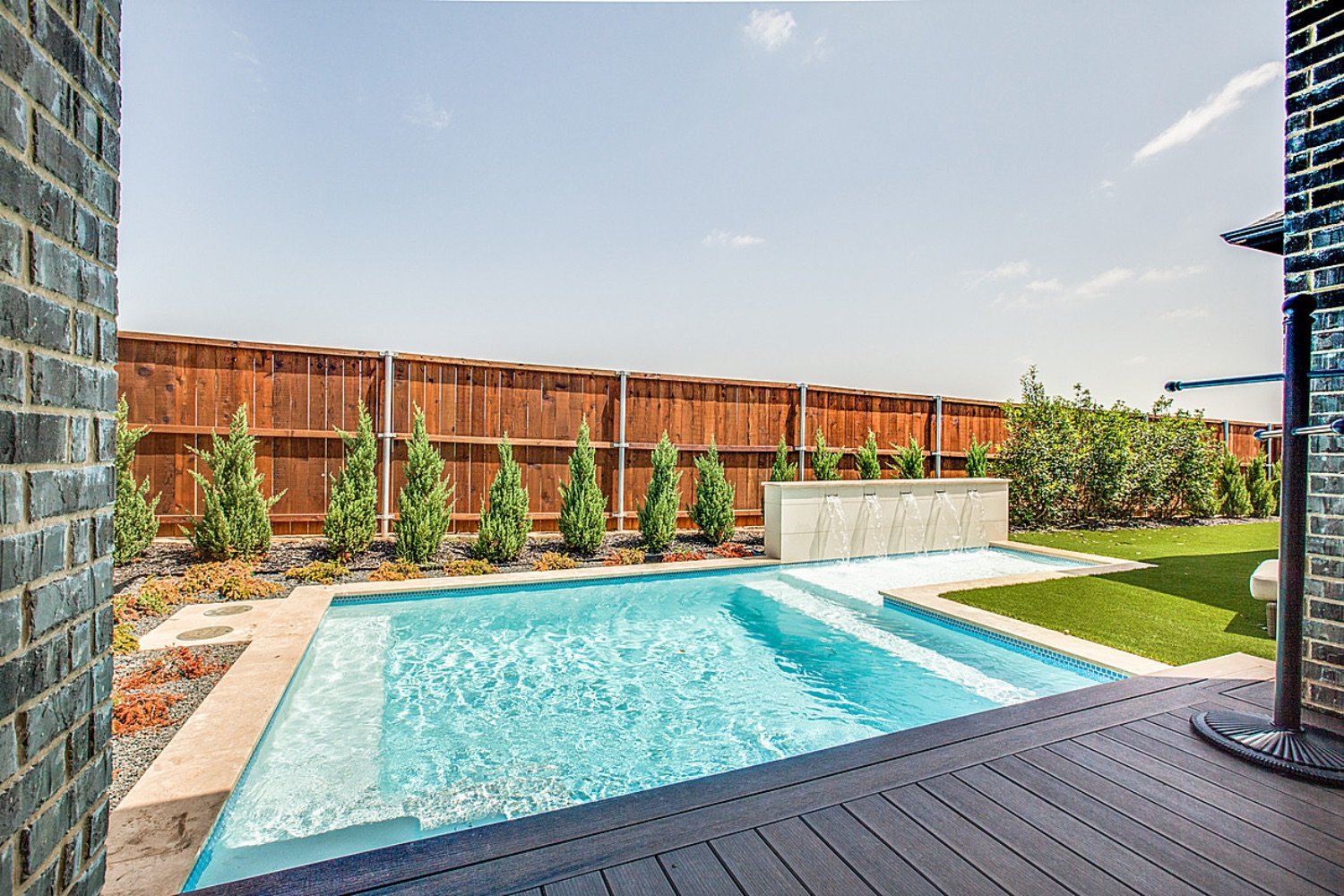 Gold-medal-pools-residential-straight-line68