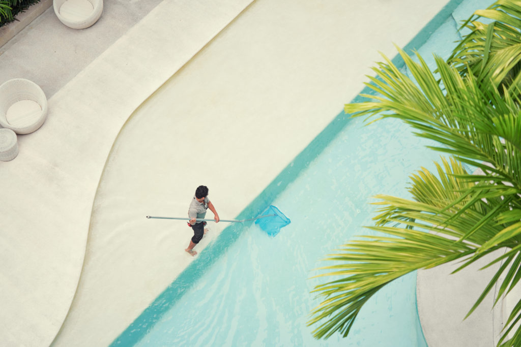 4 factors to consider when searching for Swimming Pool Maintenance professionals