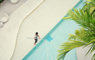 4 factors to consider when searching for Swimming Pool Maintenance professionals